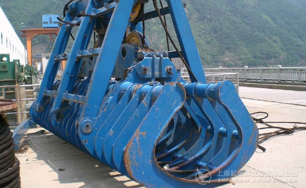 Mechanical Rectangle Grab