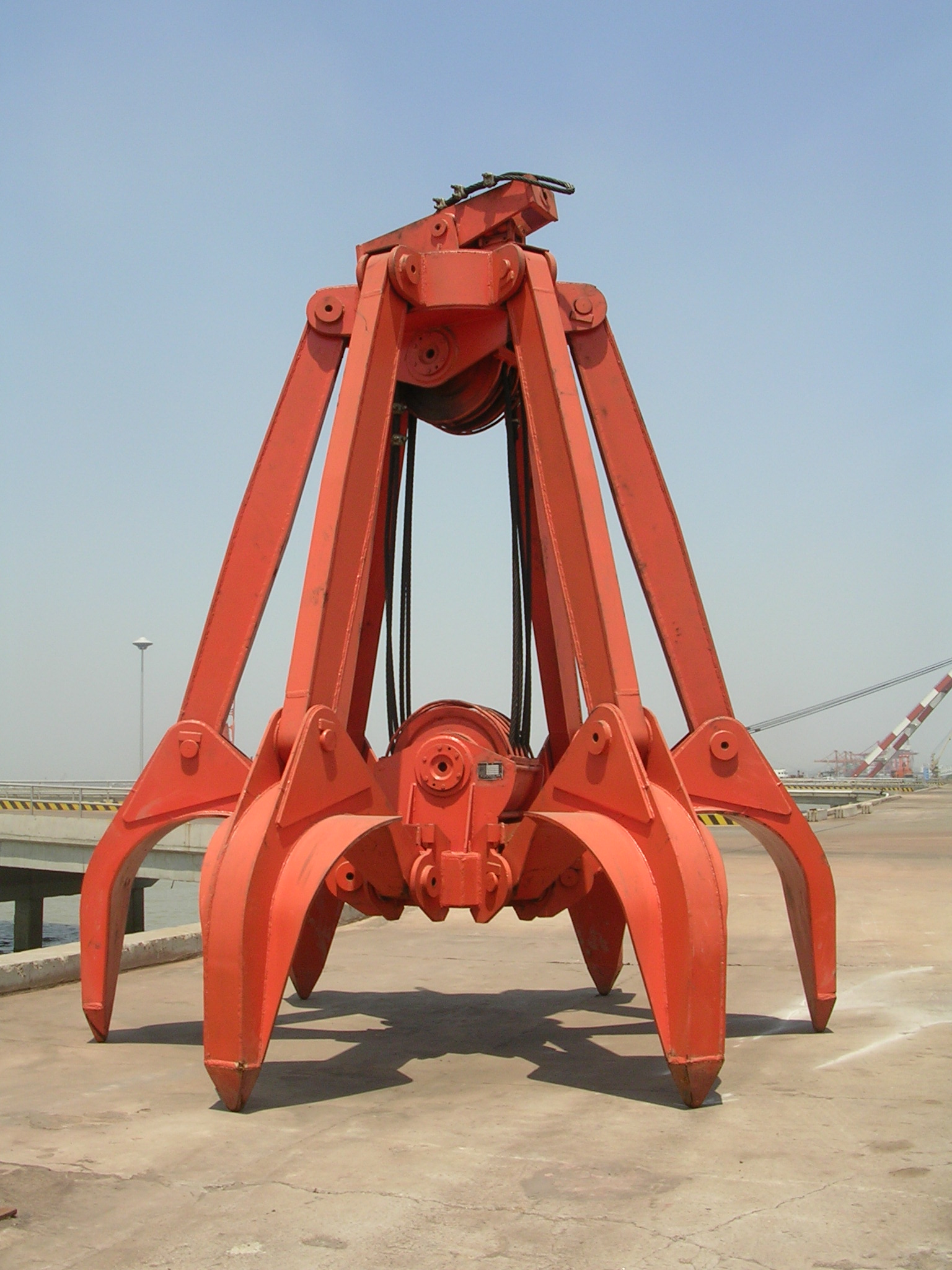 Two-Rope Mechanical Orange Peel Grab